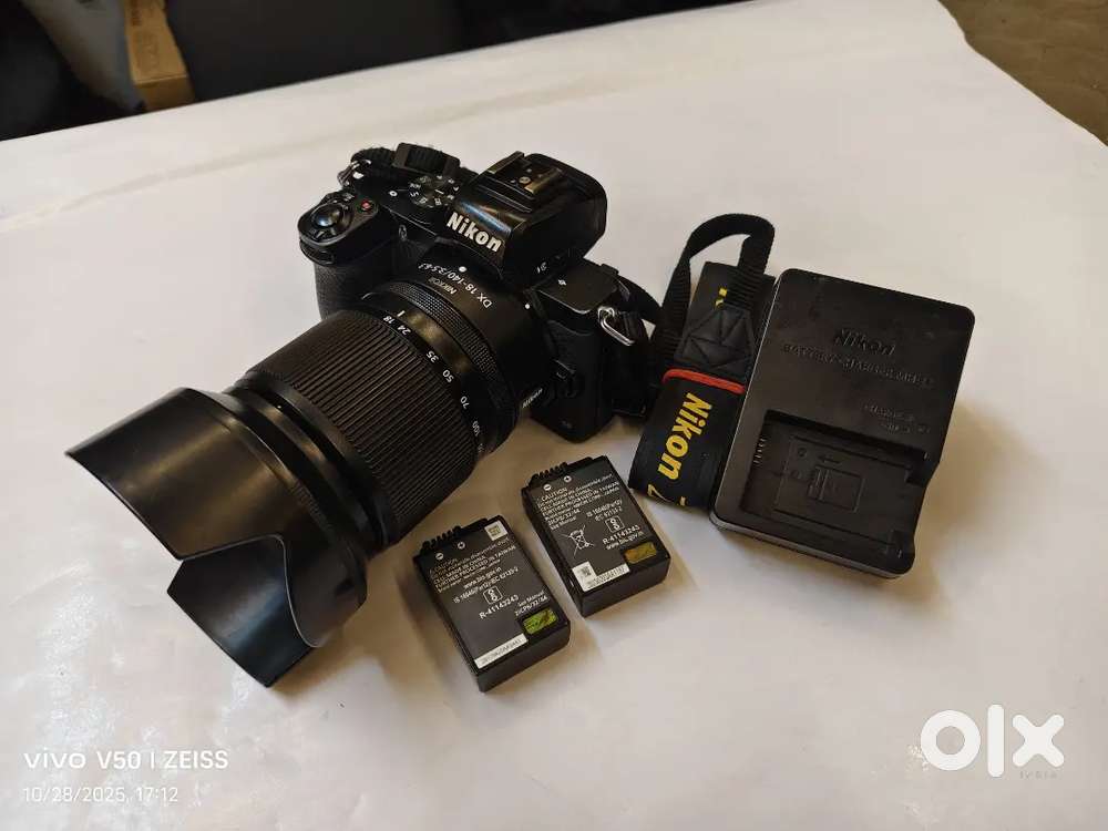 Nikon Z50 Band new condition