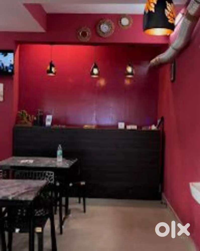 Restaurant / cafe for urgent sale