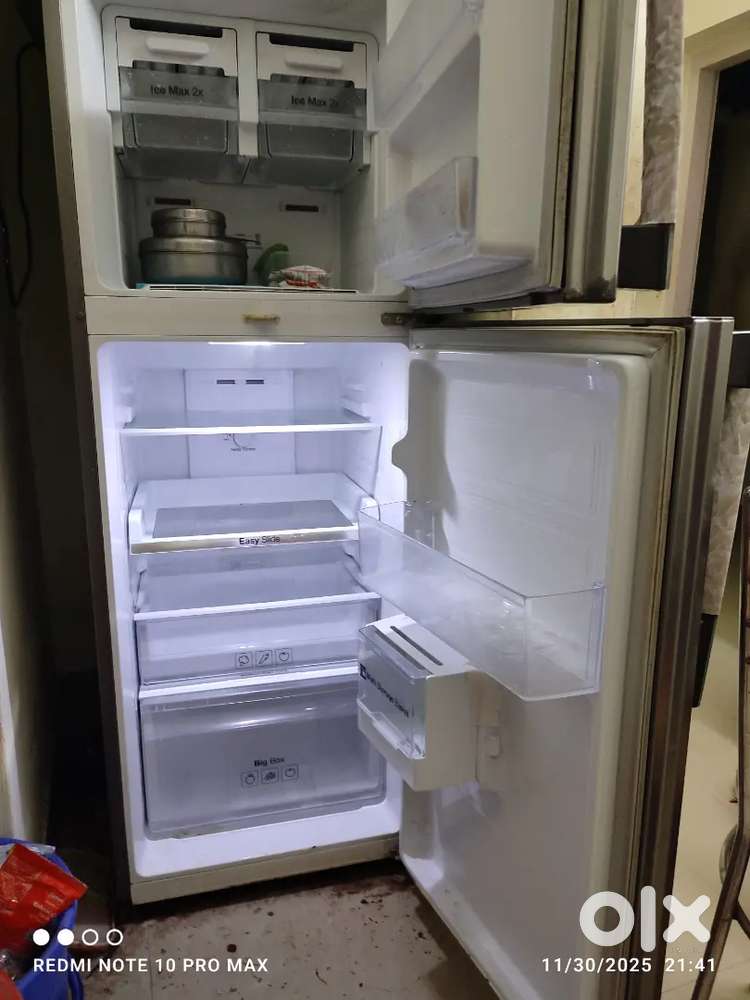 Samsung Double door refrigerator 253 litre