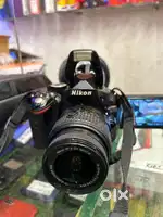 Nikon D5200 Good condition cont no