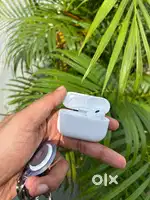 Apple Airpods Pro 2 Right Bud and Case