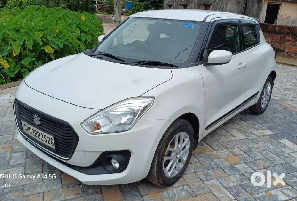 Maruti Suzuki Swift 2018 ZXI Plus, 2019, Petrol