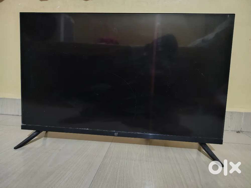 OnePlus 80 cm (32 inches) Y Series HD Ready LED Smart Android TV 32Y1