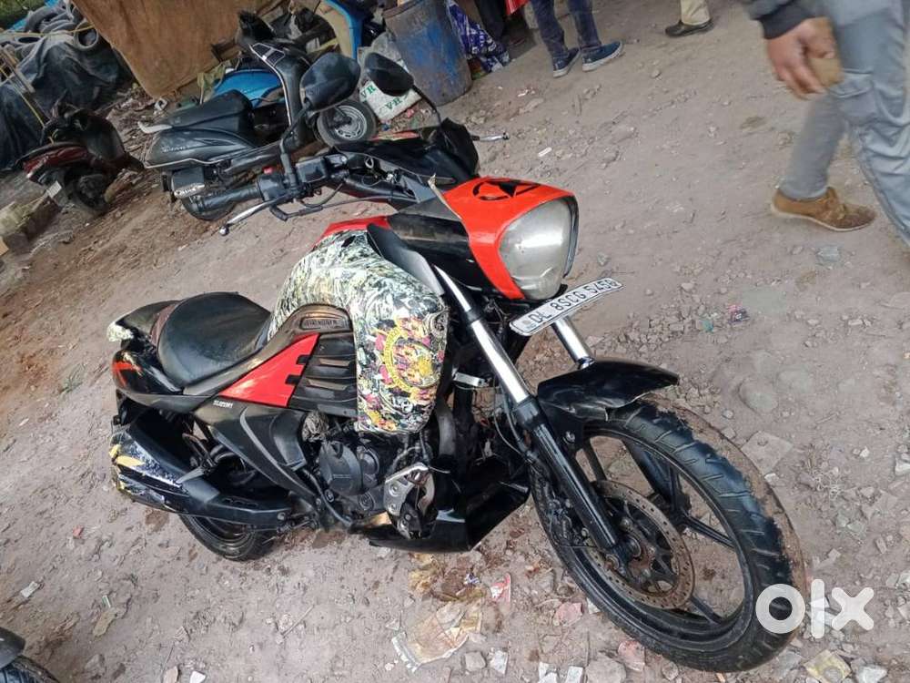 Suzuki intruder sport bike