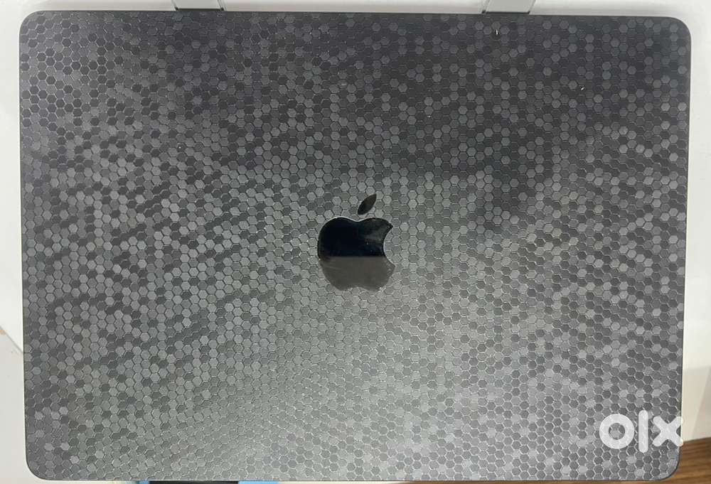 Macbook M3 (2024)