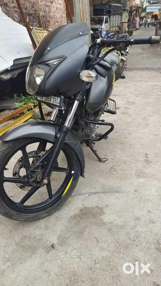 Pulsar 150 matt grey