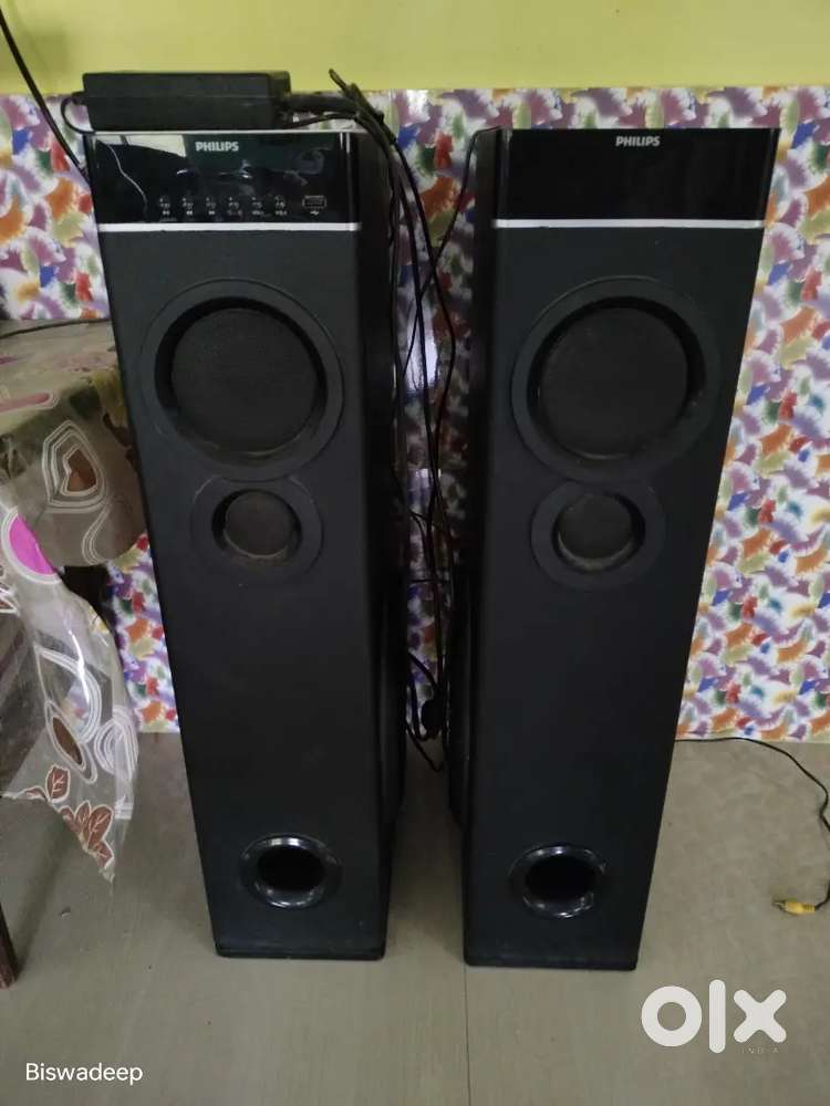 Philips 9080B tower speaker.