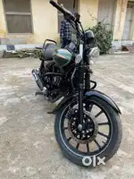Bajaj avenger army color