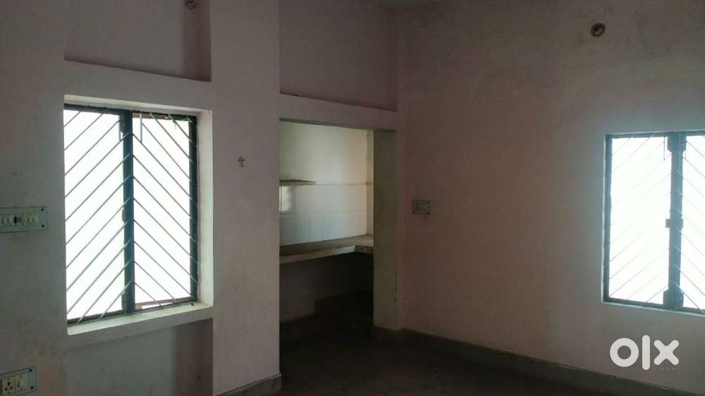 Room near MunshiPulia METRO Station for Students, working professional