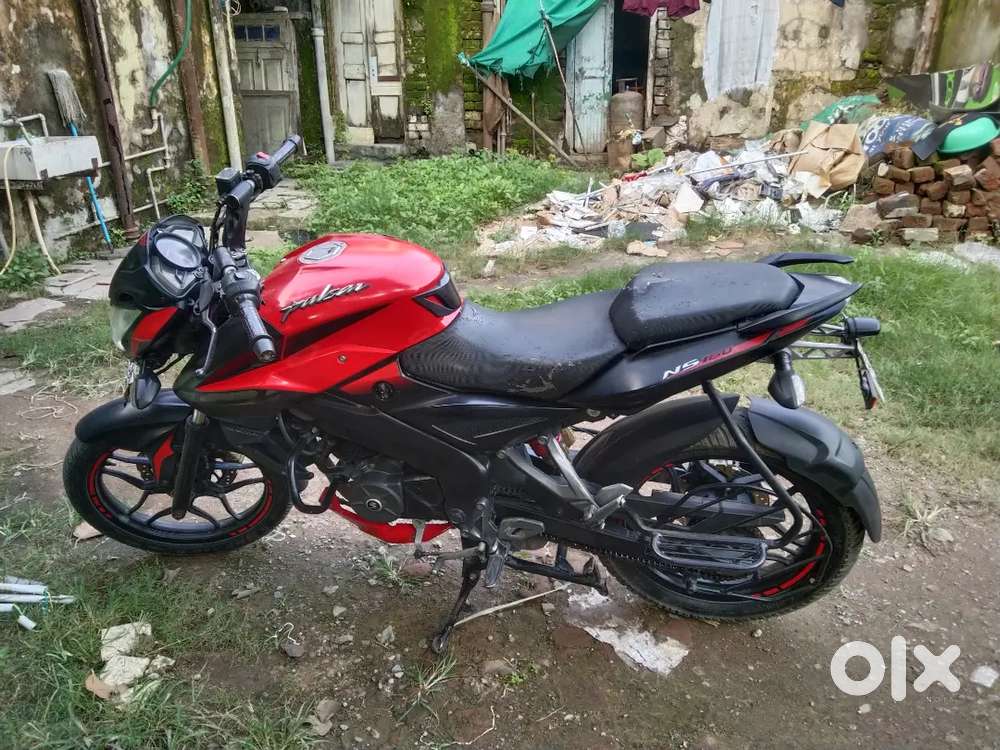 Pulsar 160