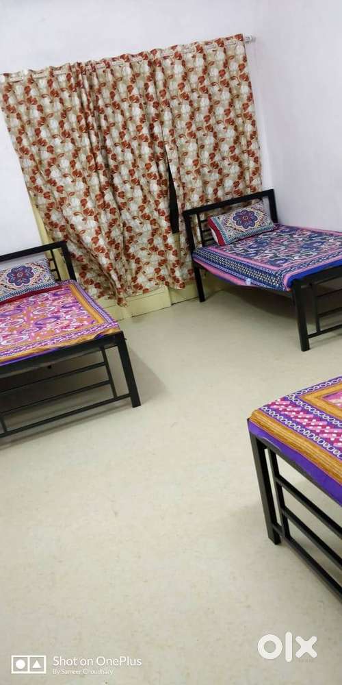 Goregaon West 5 MIN WALKING Female