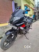 Pulsar 220 F
