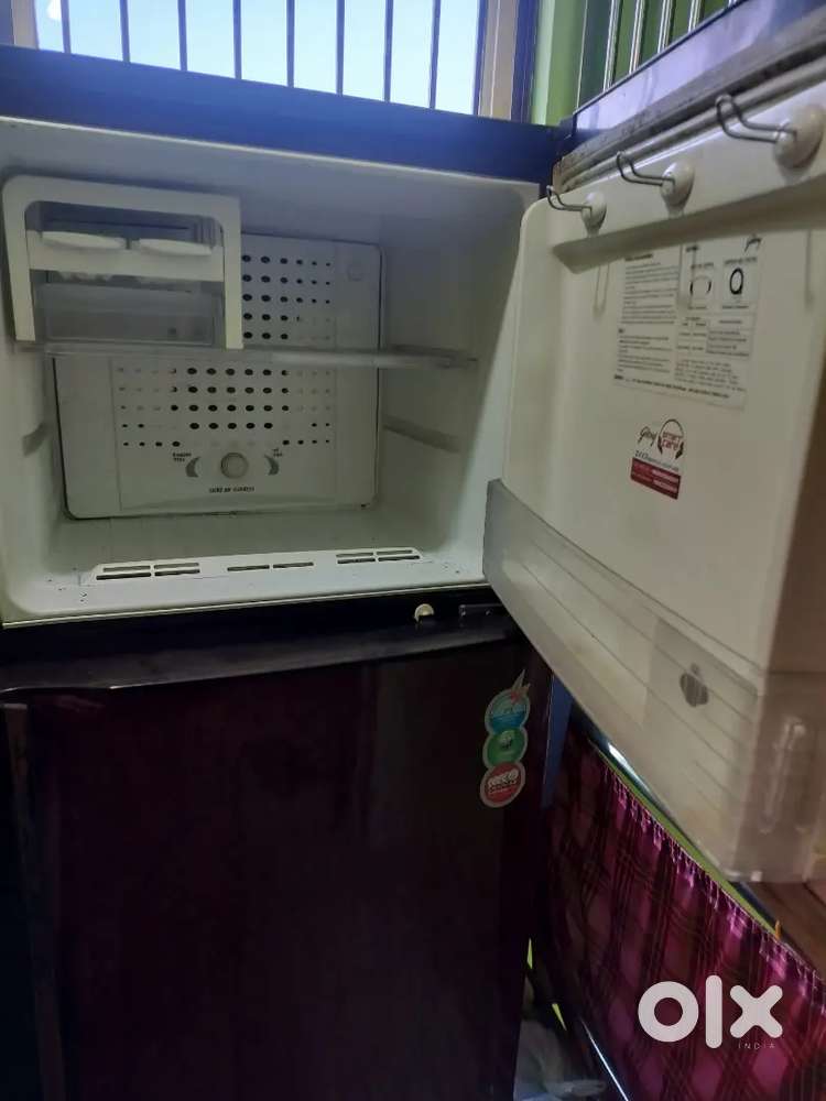 Godrej eon Double door fridge in good working condition for sale