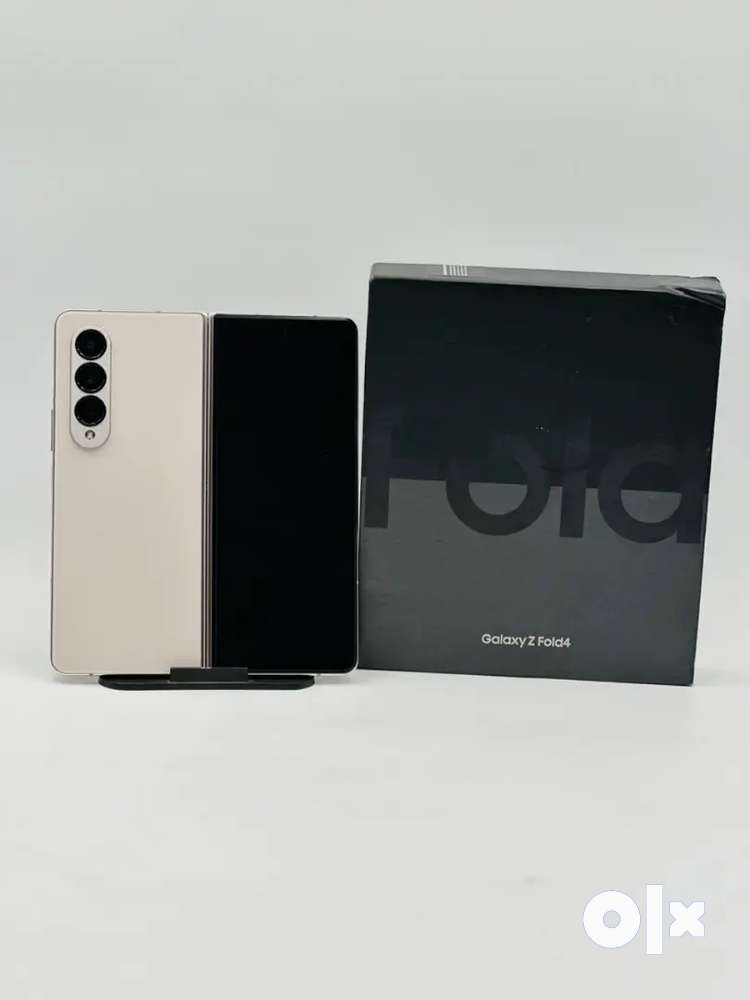 Samsung Galaxy FOLD 4, 12/512 GB, Gold Colour 6 months old