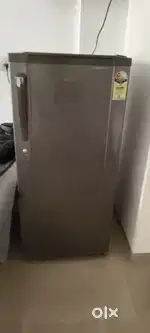 Chroma Refrigerator 3.5 Years Old – Excellent