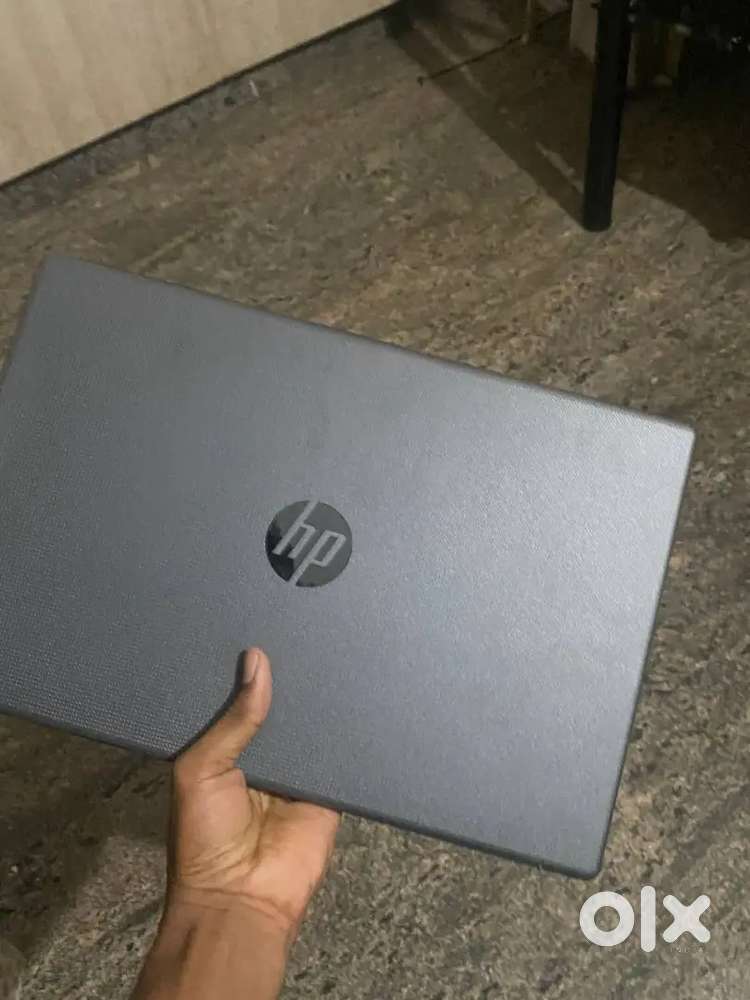 Hp 255R.  Laptop