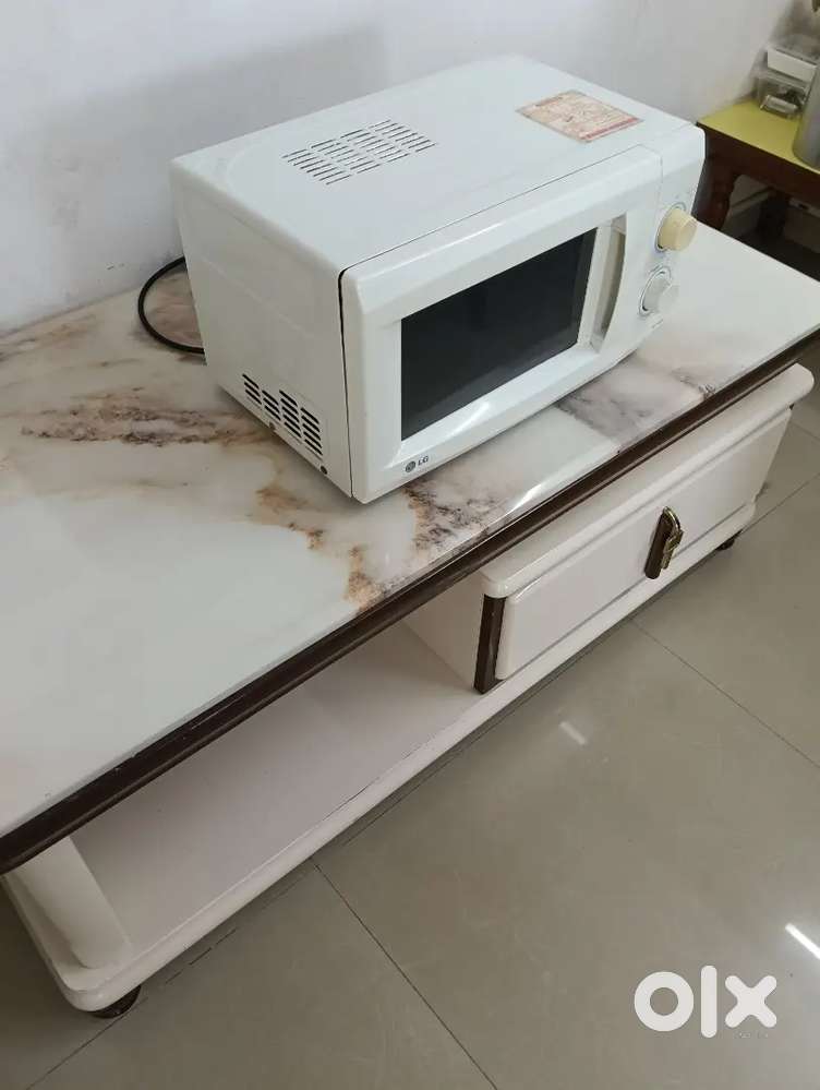 LG Solo Microwave Oven