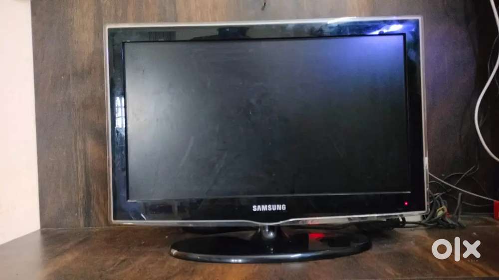 Samsung TV 24inch.