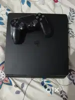 PlayStation 4 Slim (500GB) – Excellent Condition