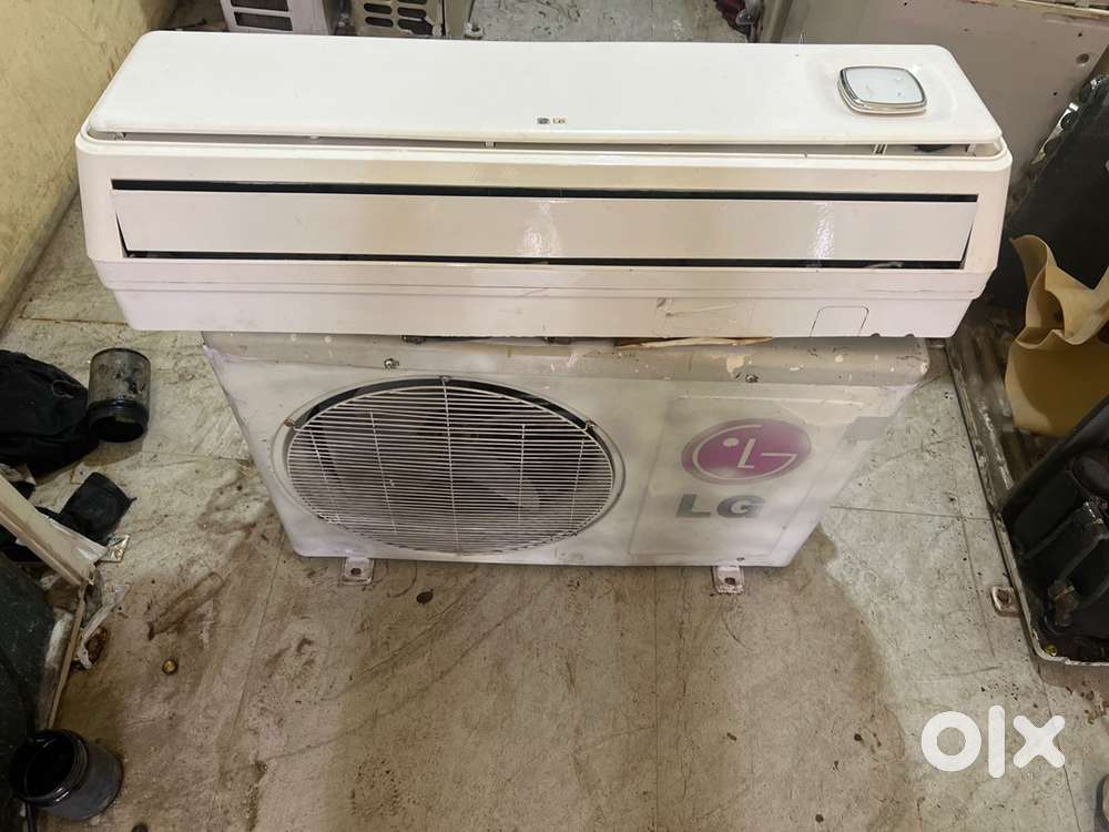 SPLIT AC GOOD CONDITION