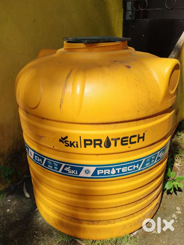 1000 litter Water tank.