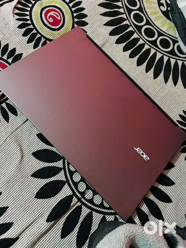 Acer Aspire lite Ryzen 3 / 8-GBbRAM / 512Gb SSD / 6month old like new