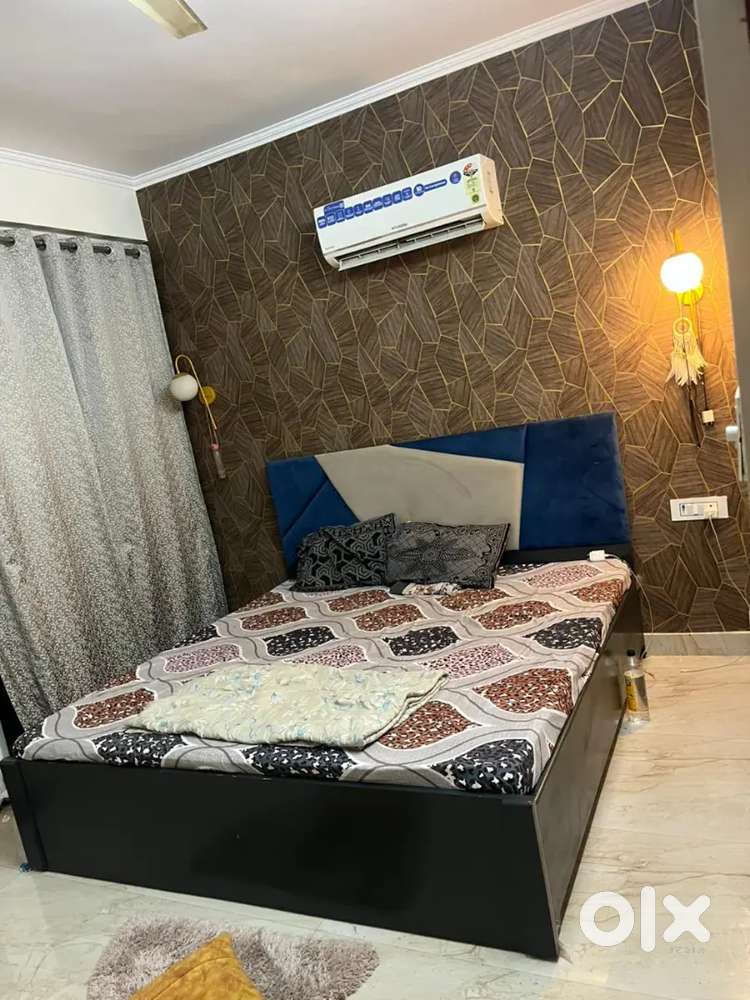 One room vacant
