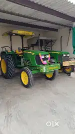 Tractor upper roof