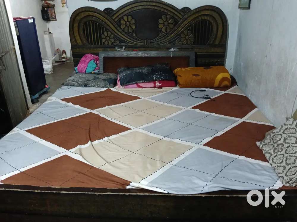 Bahut badhiya hai  isko liye ek saal hu hai bss