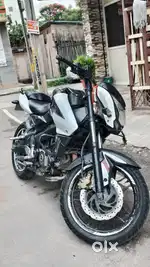 Bajaj NS 200 Bs3 model