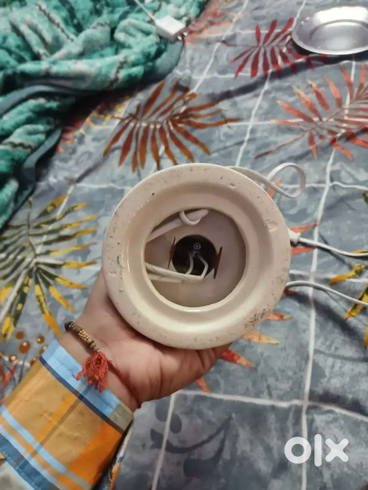 Electric oil defuser