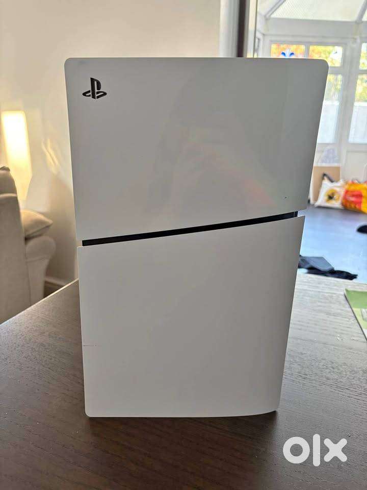 Sony play station digital edition PS5 (slim console)