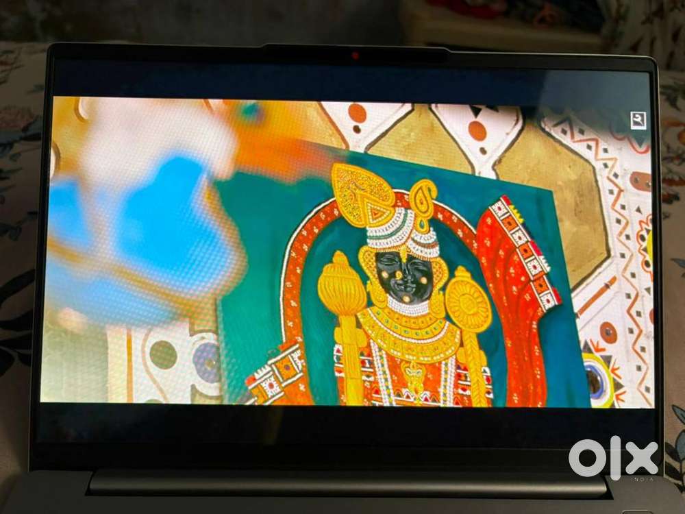 Like New Lenovo IdeaPad Slim 5i  OLED Display  Core Ultra 5