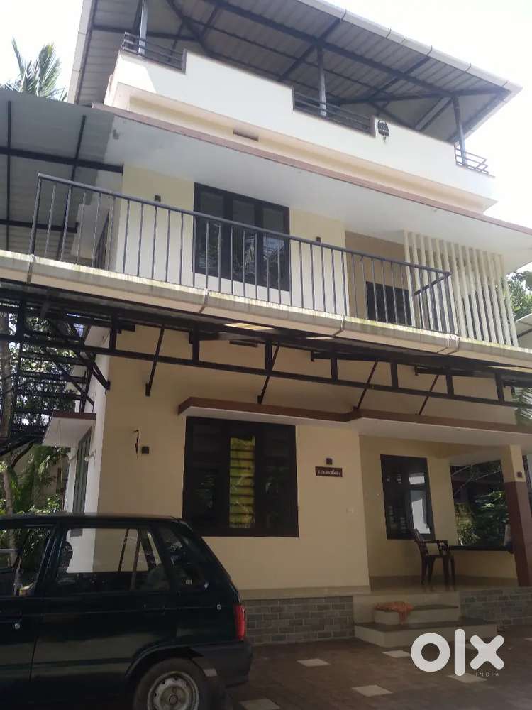 2BHK for rent with car parking