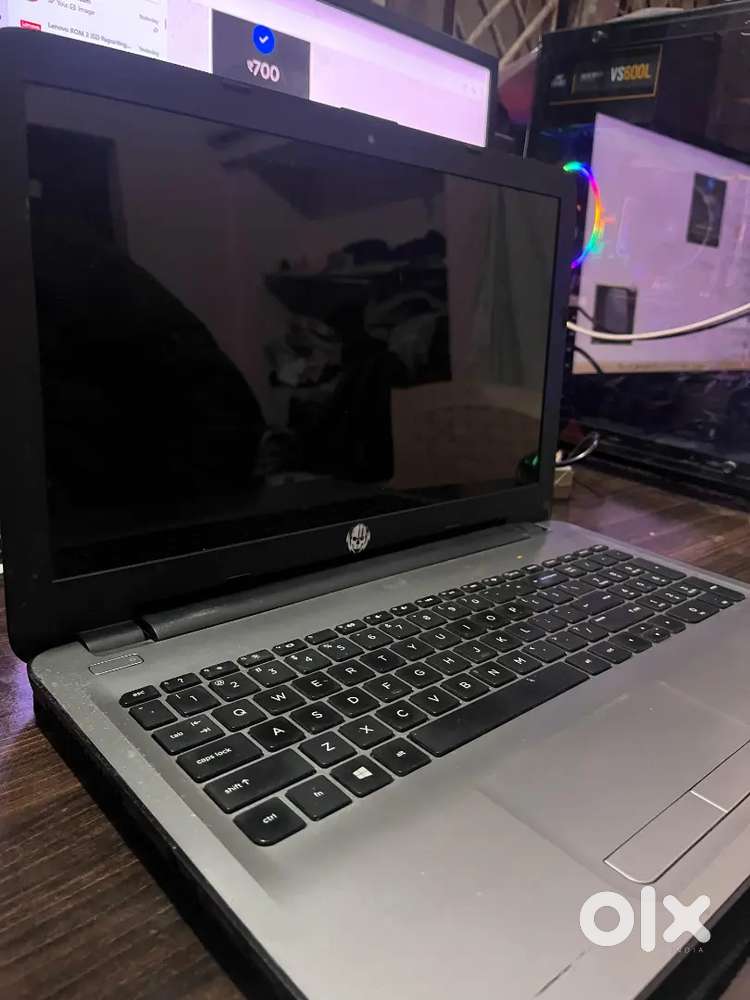 HP Laptop with Bag & Sleeve – Good Condition, Fully Working