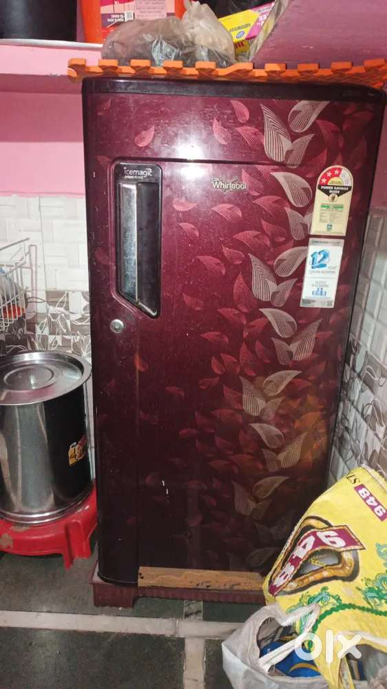 Fridge  body okay hai  compresser kharab hai  Baki body okay hai