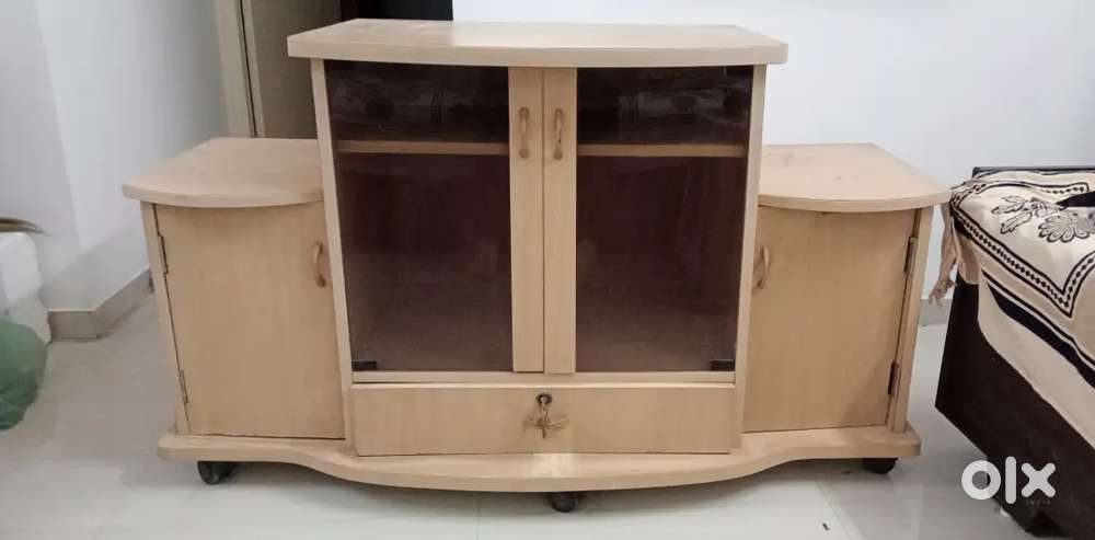 Wooden TV Unit / Cabinet/ TV showcase for sell