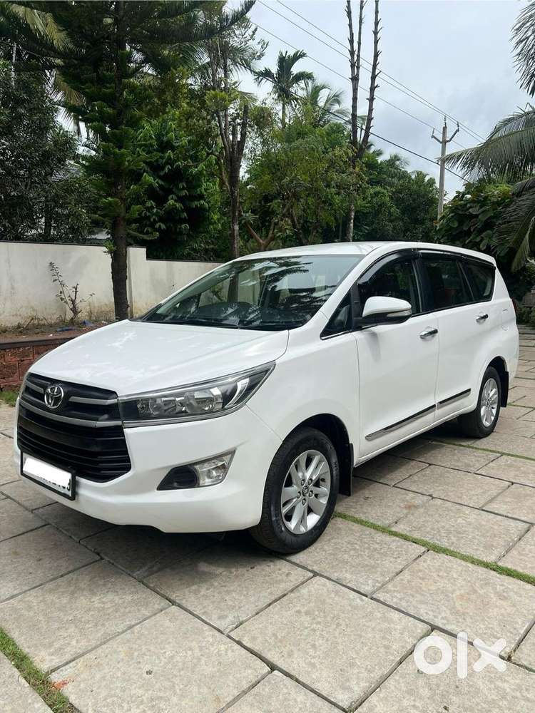 Toyota Innova Crysta 2.4 GX MT, 2017, Diesel