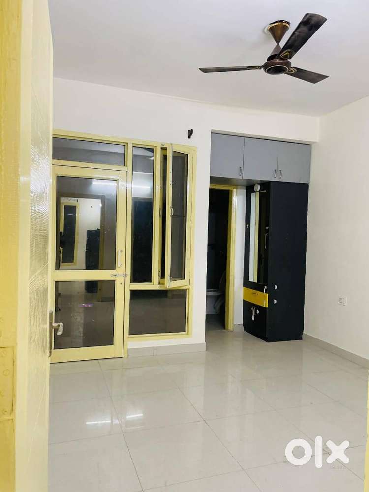 2 BHK Fully Furnished Flat