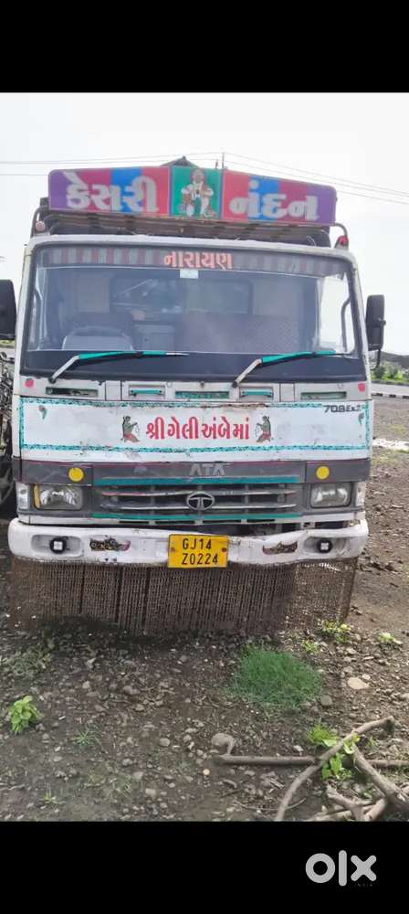 TATA 709 17Fut tip top condition