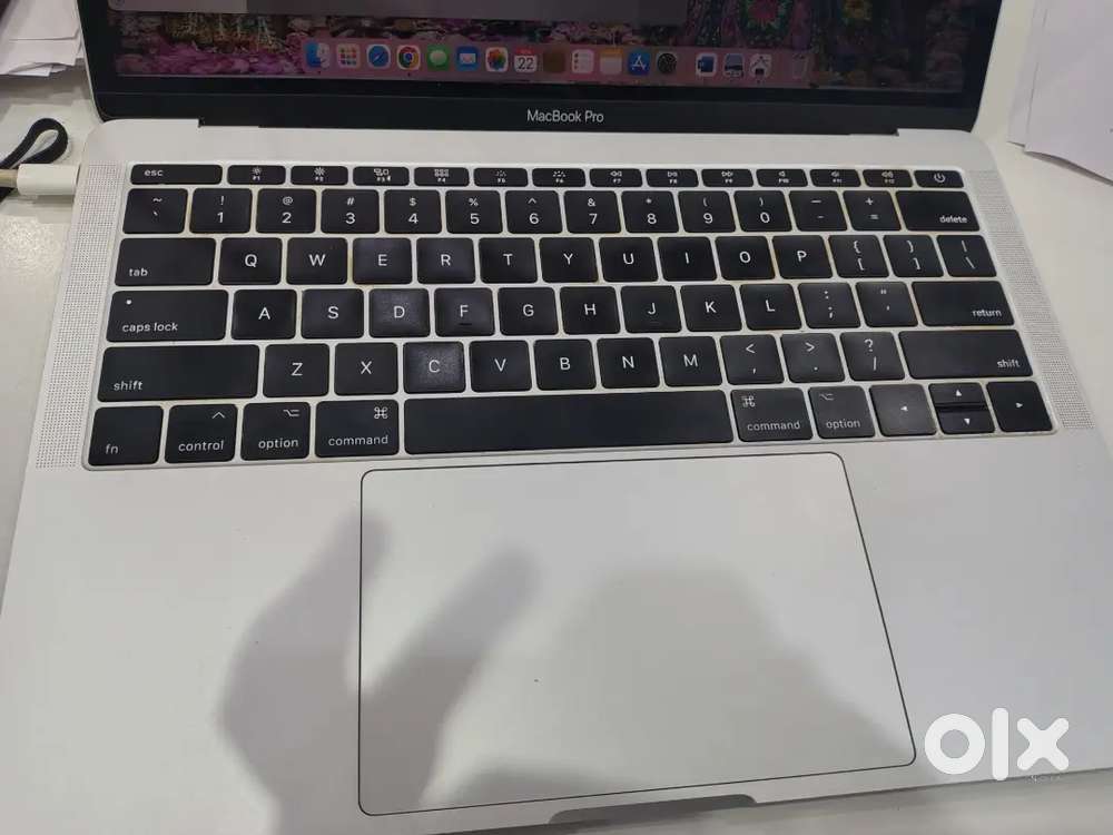 Macbook pro 8GB /256 GB SSD/ i5 Intel