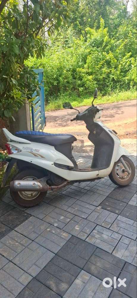 Mahindra Rodeo