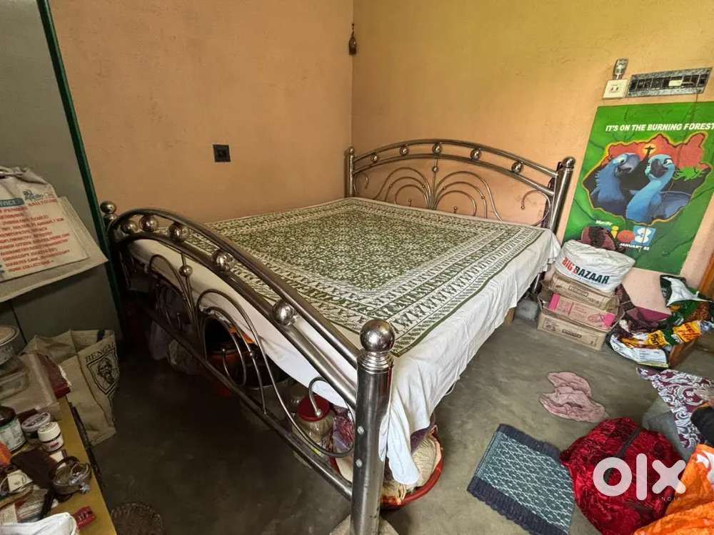 7X6 Bed with Matress