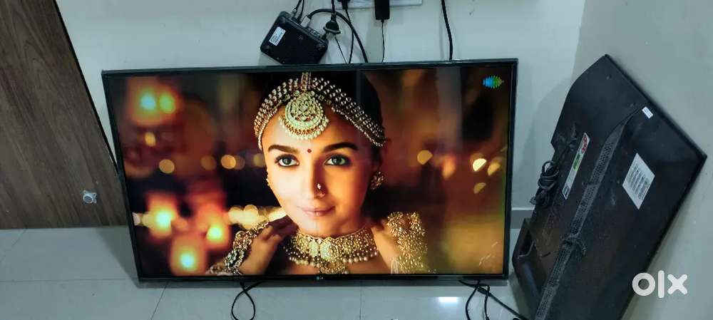 50 LG led tv full smart display line problem
