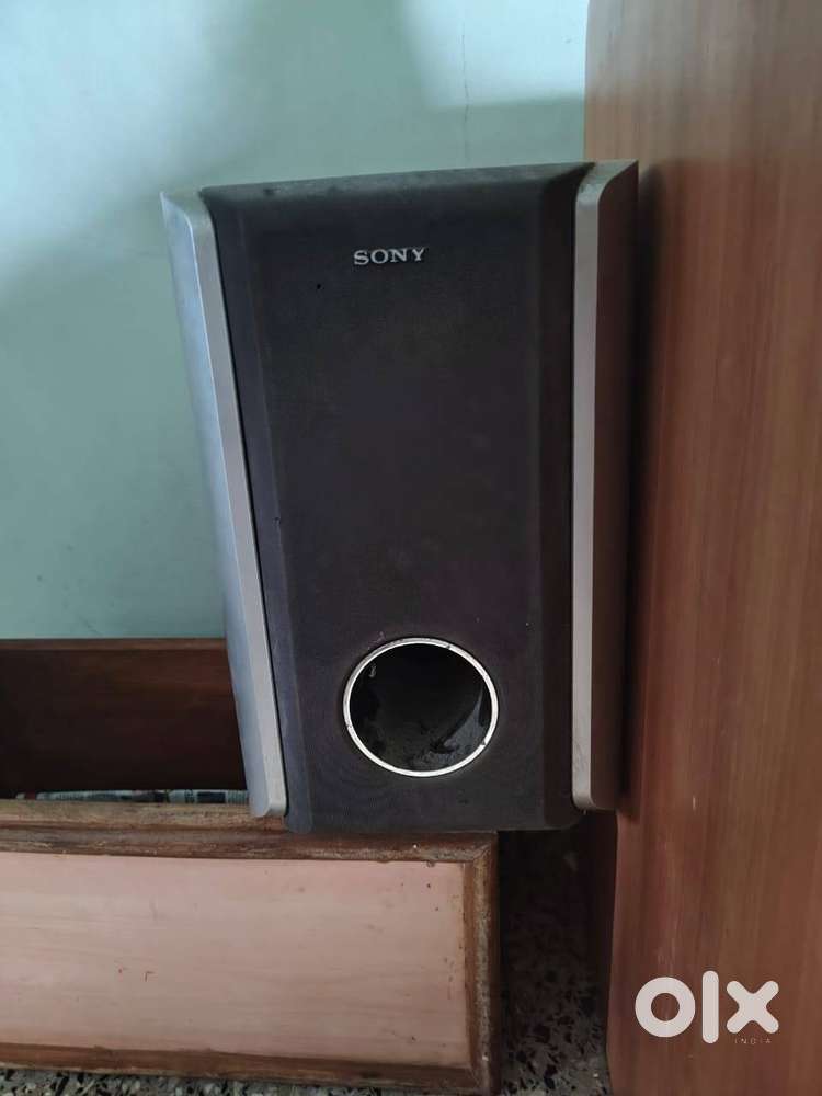 VCD Player with Home Theater & 5 Speakers for Sale