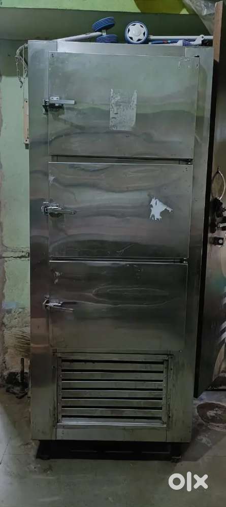 SHOP HEAVY FRIDGE TOP CONDITION