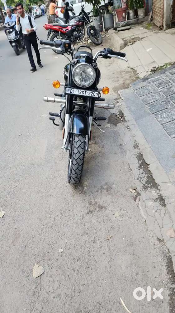 ROYAL ENFIELD BULLET STANDARD BLACK 2024