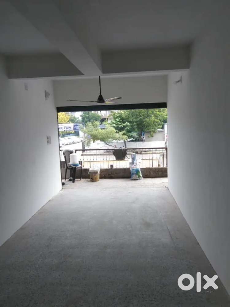 Akshay shop office