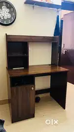 Wake Fit Computer Table