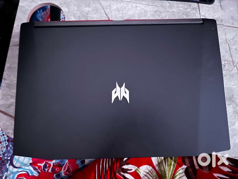ACER PREADEATOR HELIOS 300